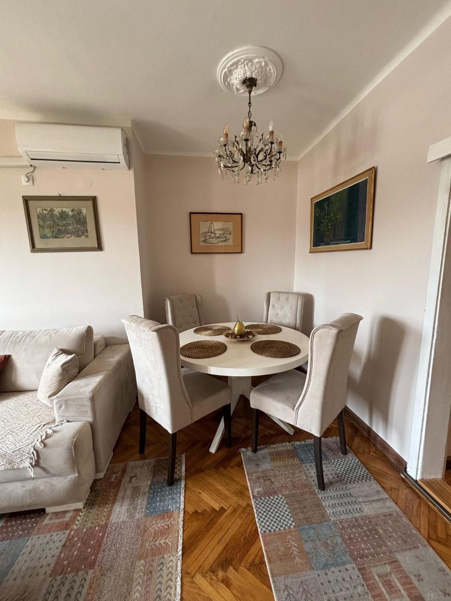 Apartment Wellness เบลเกรด ภายนอก รูปภาพ